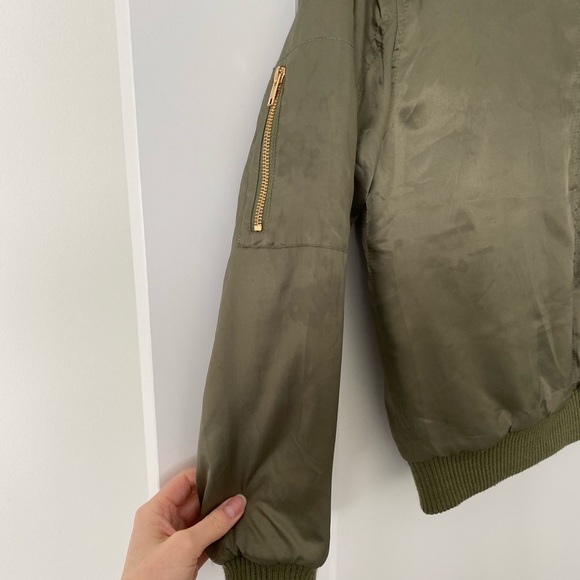 Glamorous Take Games Bomber Jacket Size Small - Picture 5 of 6